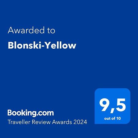 Blonski-Yellow Malaga Luaran gambar